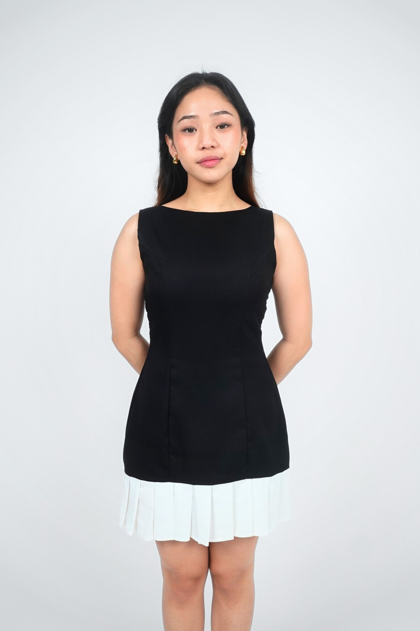 Black Sleeveless Mini with Pleated Hem